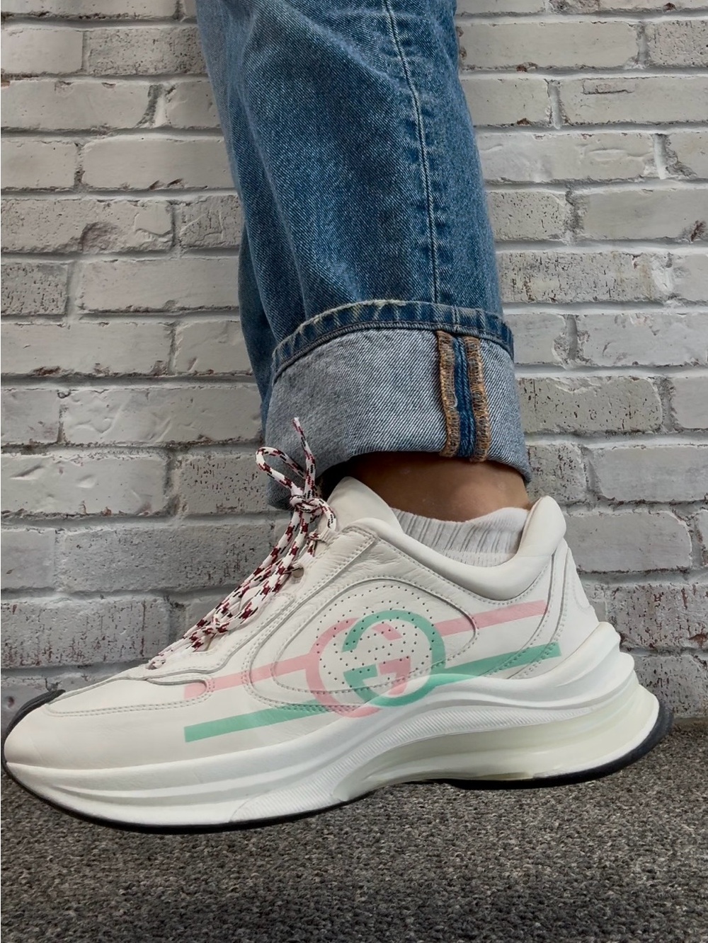 Gucci Run Sneakers - Picture 9 of 10